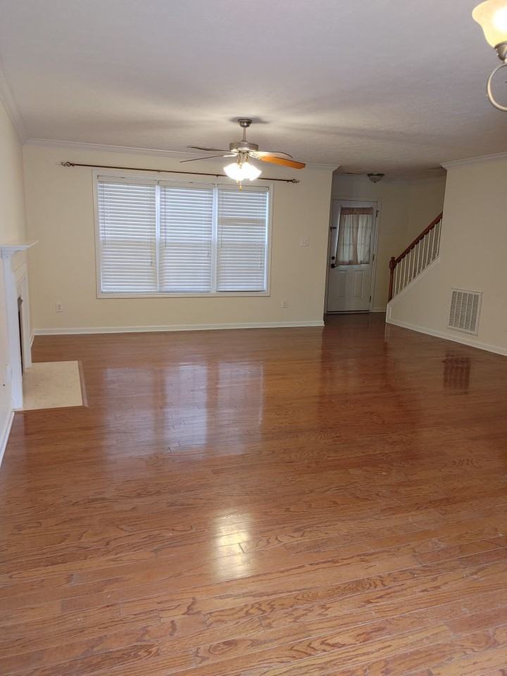 7208 Kennon Springs Ln - Photo 5 of 26