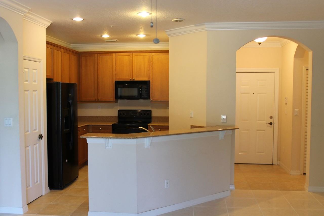 11564 Mizzon Dr #902 - Photo 4 of 21