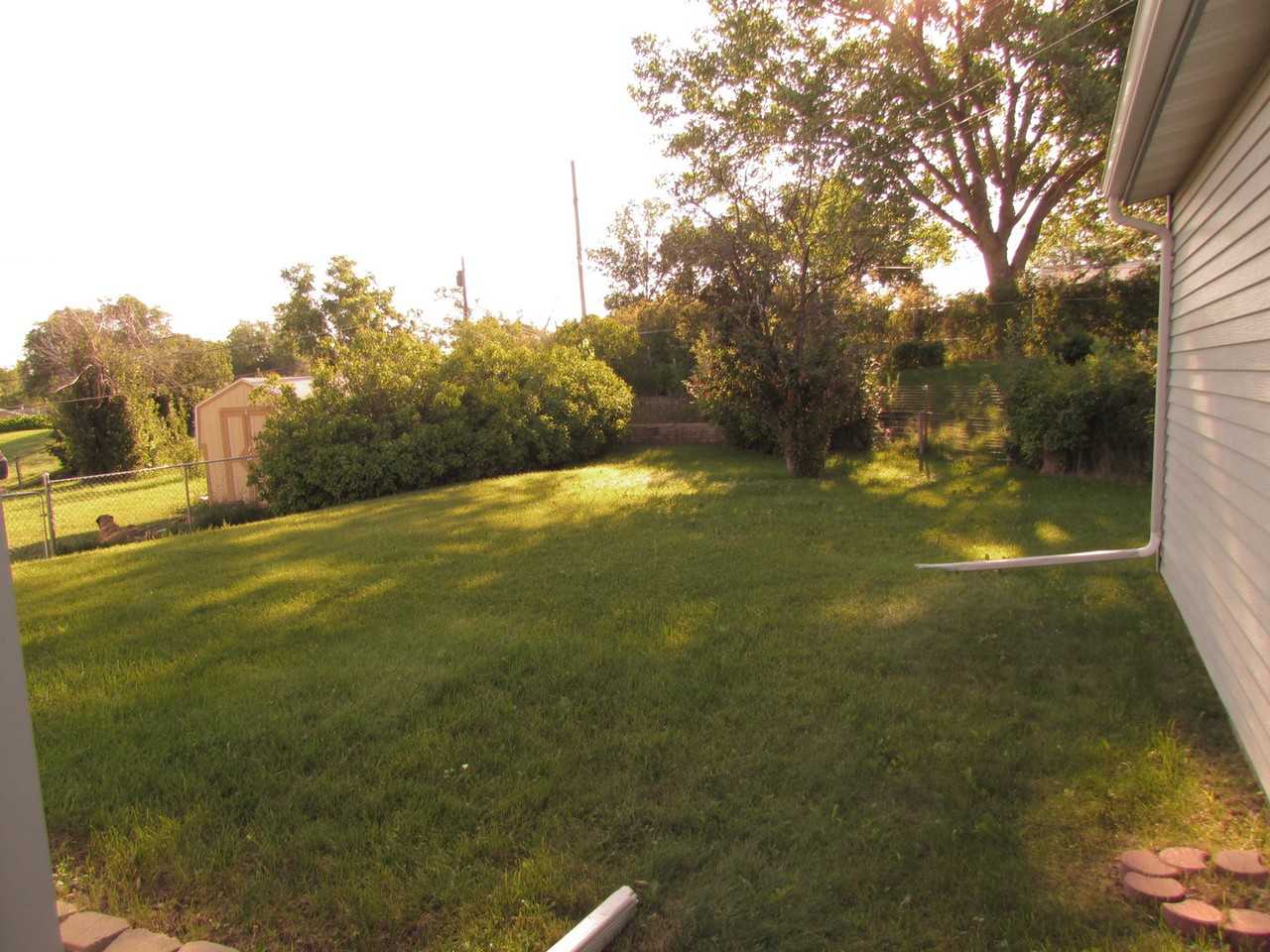 3204 Oak Ave - Photo 4 of 15