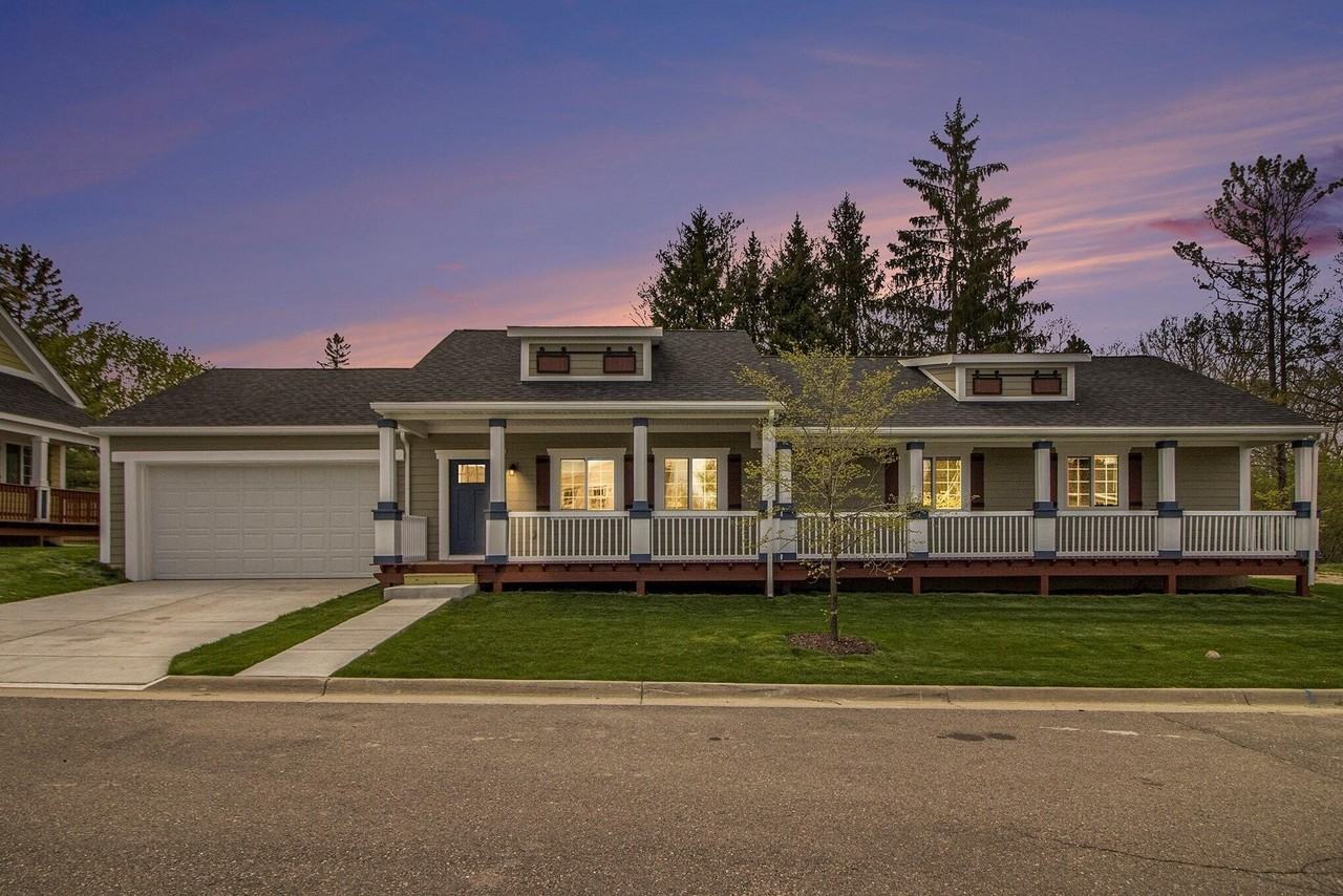 6 Maple Village Ct - Photo 2 of 25