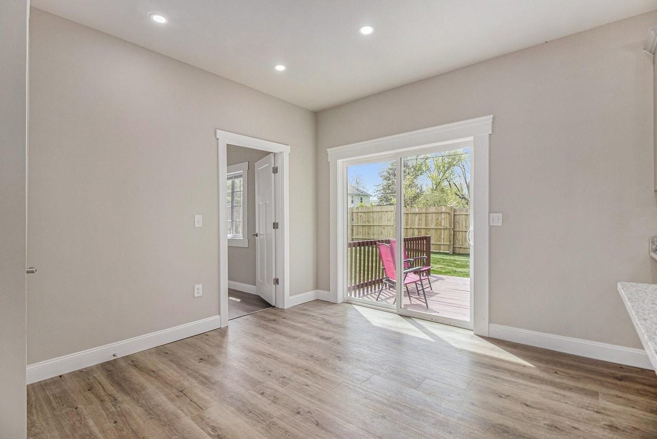6 Maple Village Ct - Photo 7 of 25