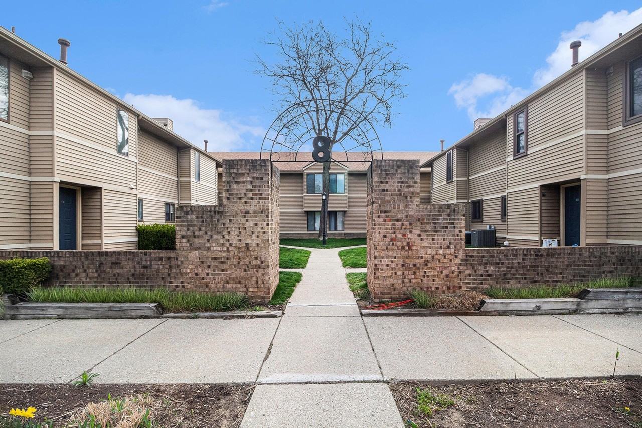225 Briarcrest Dr #204