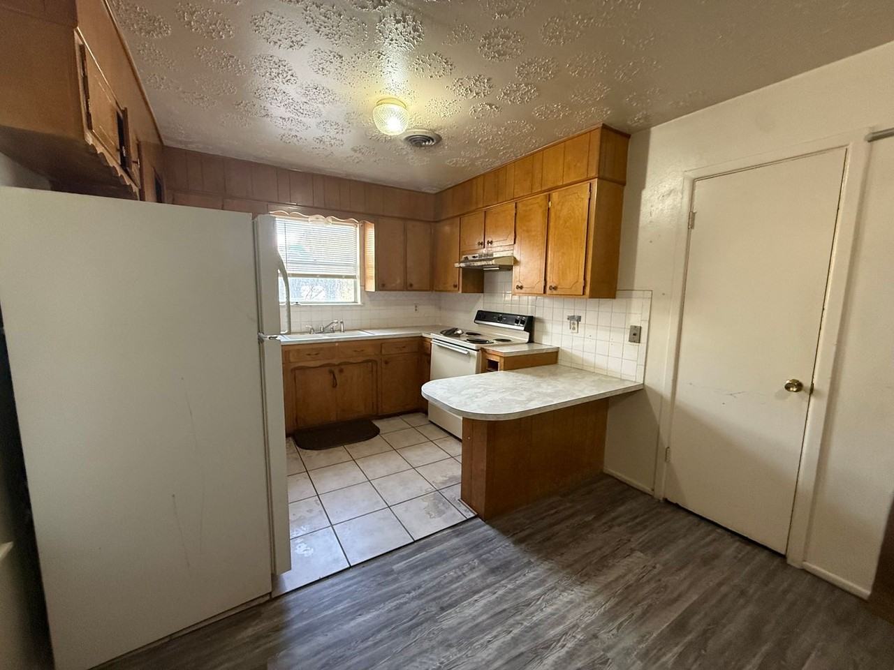 2-2701 Pagewood Ave - Photo 4 of 27