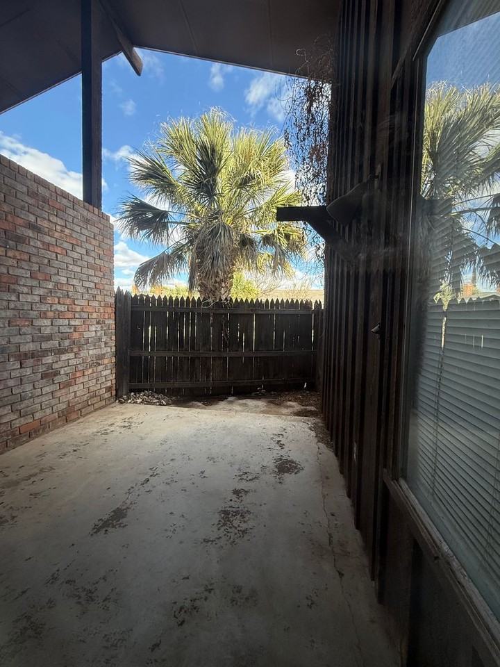 2-2701 Pagewood Ave - Photo 7 of 27
