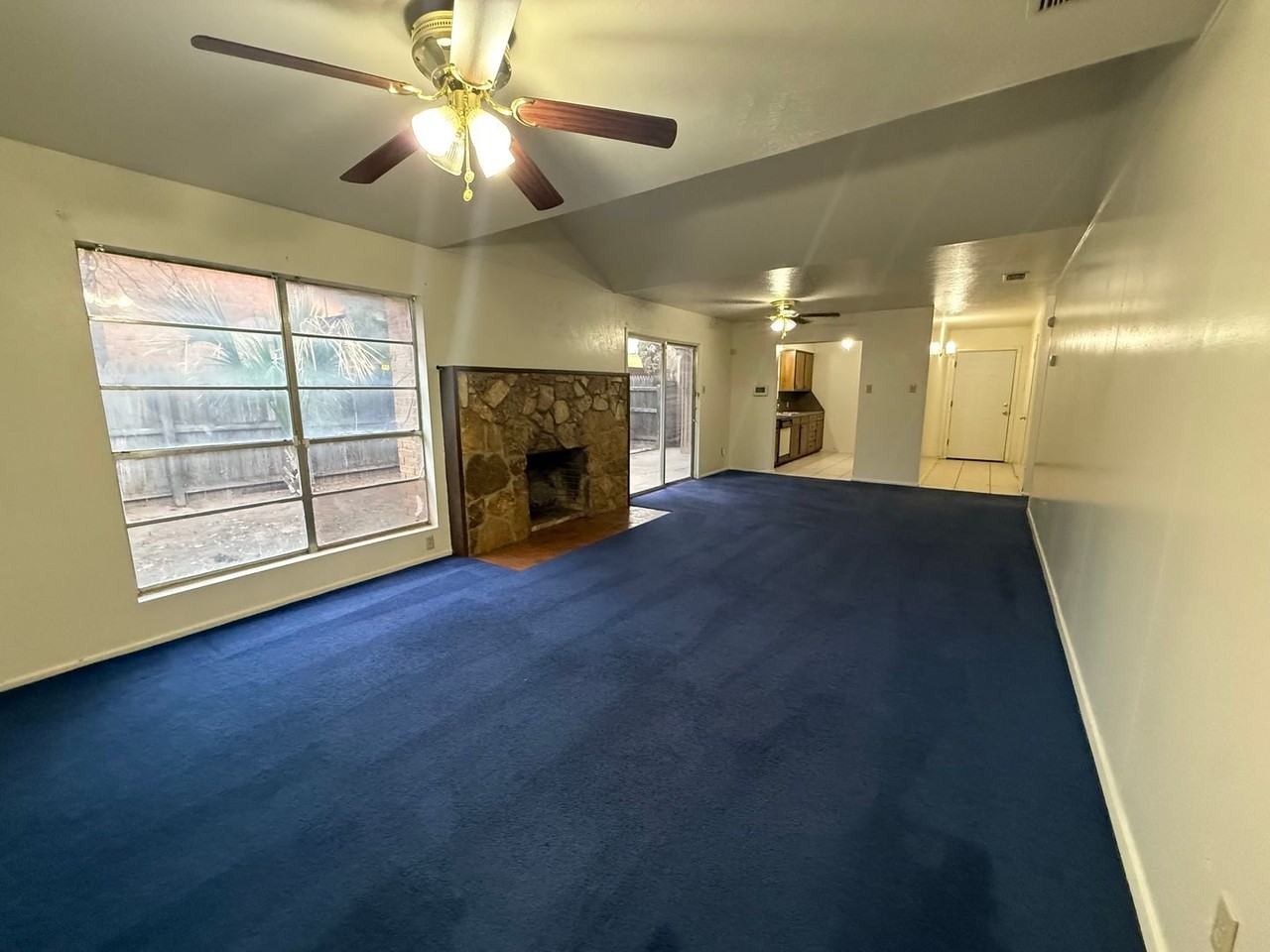 Fair Palms Pl - Photo 4 of 23