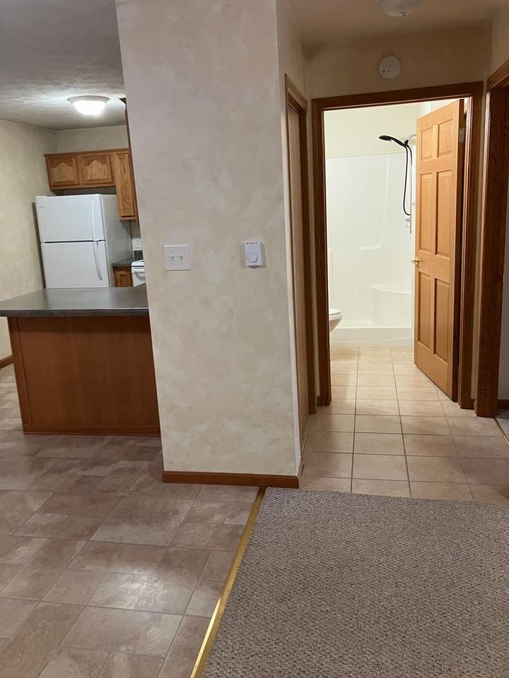 16 Meadowview Ter - Photo 3 of 13