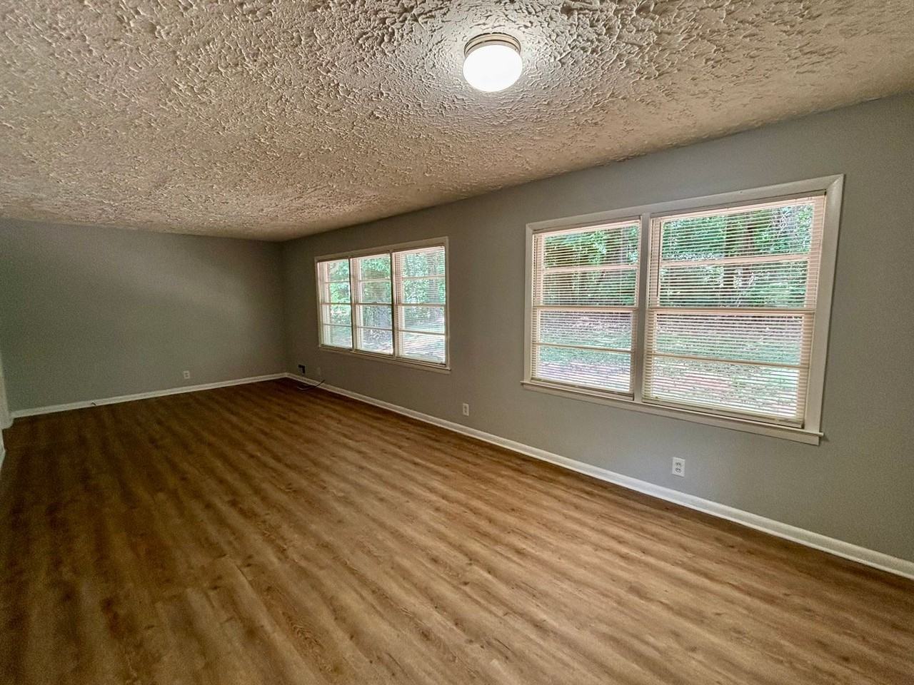 2612 Dawn Dr - Photo 4 of 25