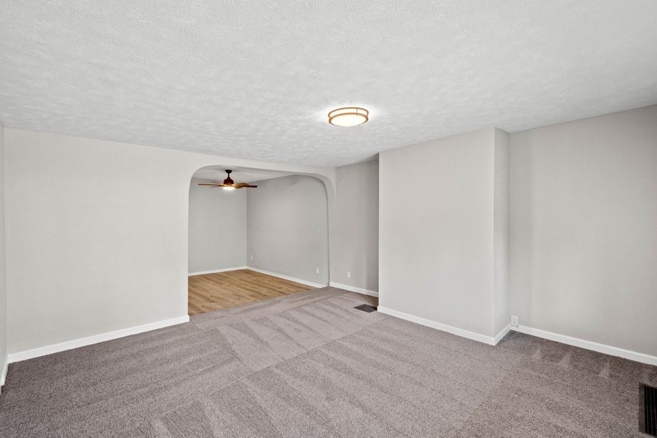 816 1st St - Photo 3 of 21