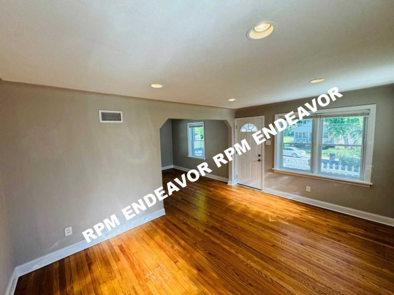 7430 Canton Ave - Photo 5 of 18