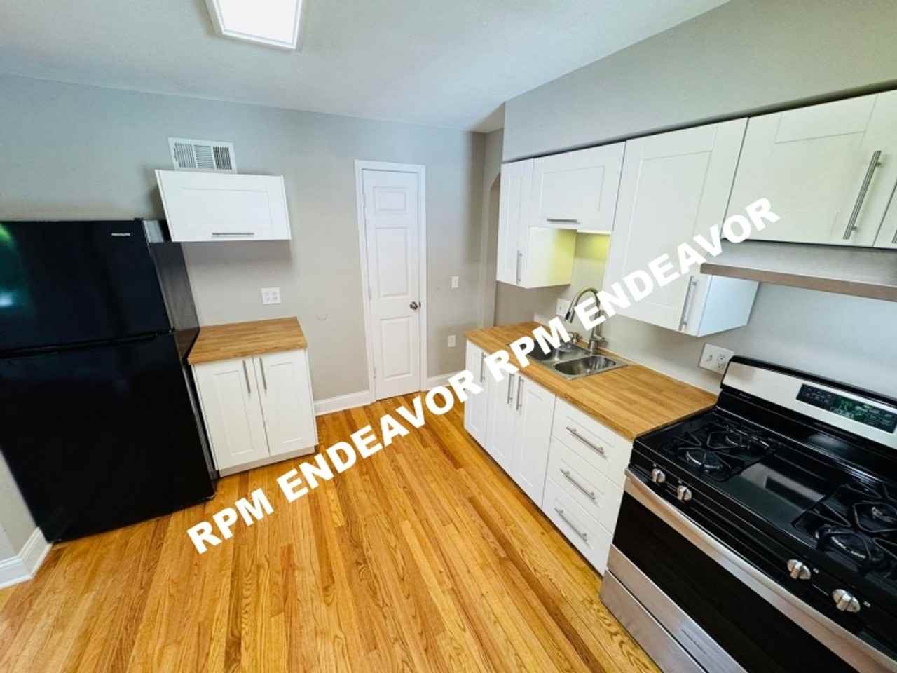 7430 Canton Ave - Photo 6 of 18