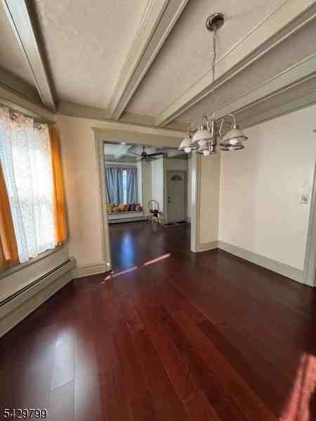 284 Seymour Ave - Photo 5 of 14
