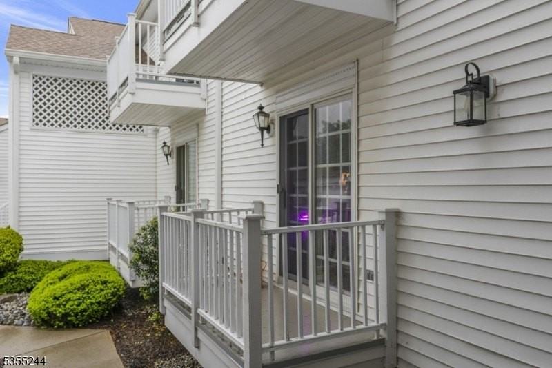 105 Alexandria Way - Photo 3 of 25