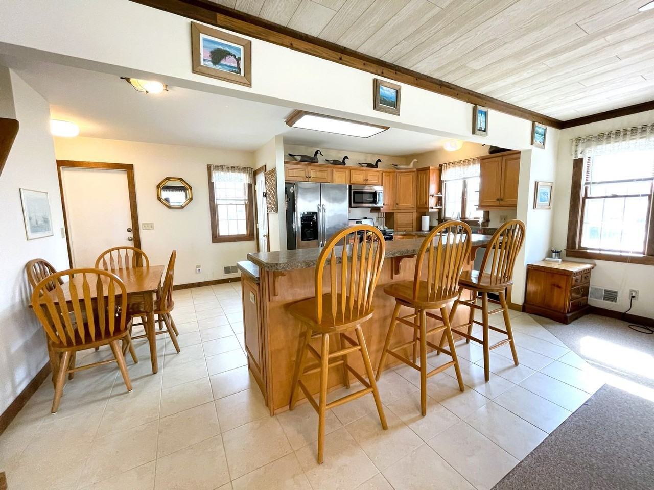 207 Bay Blvd - Photo 2 of 14