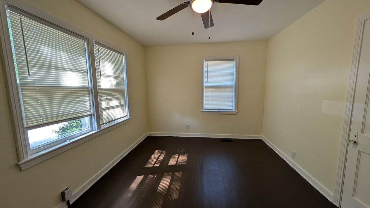 336 Mcpherson Ave - Photo 6 of 13