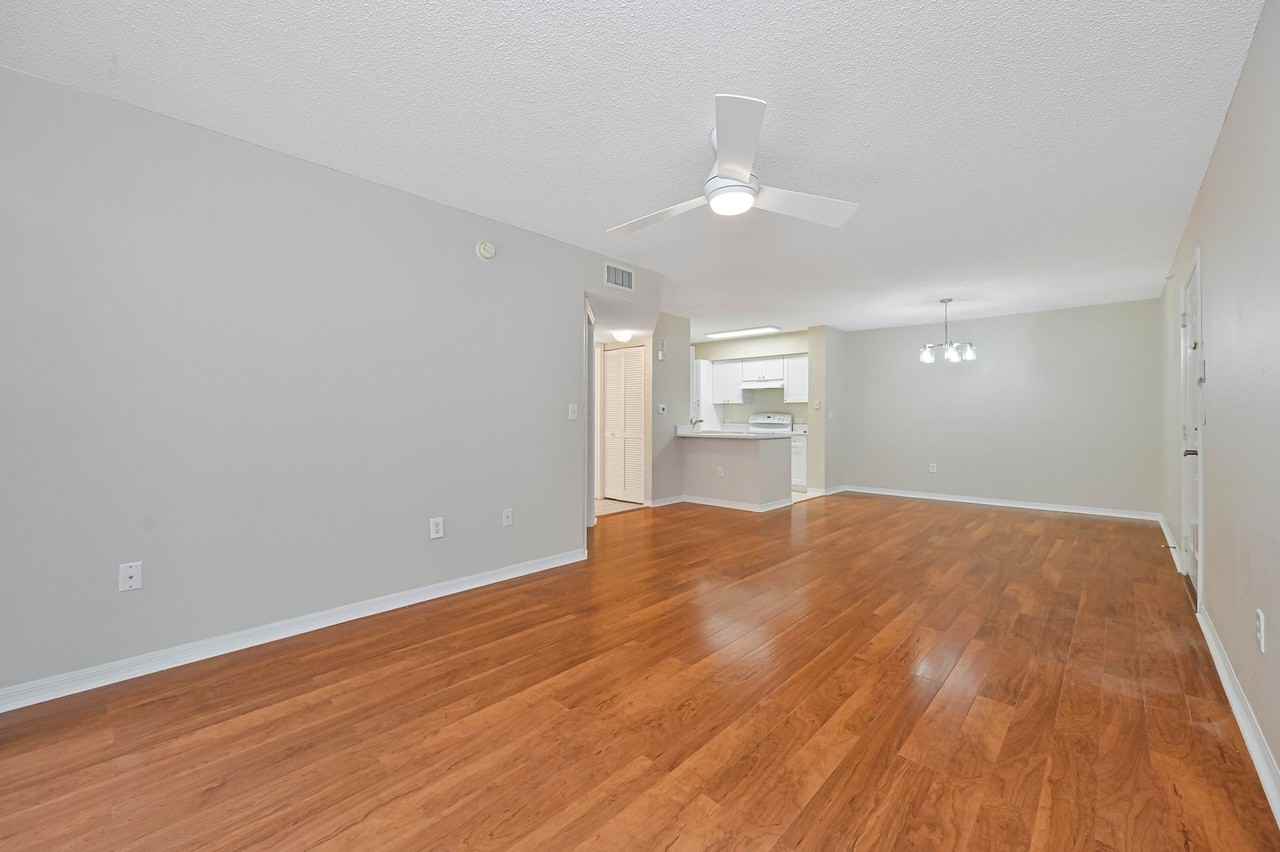 8920 Colonnades Ct E #514 - Photo 6 of 24