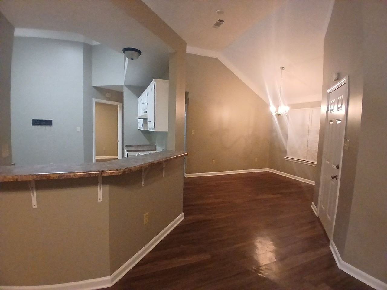2689 Bay Pointe Cir N - Photo 4 of 12