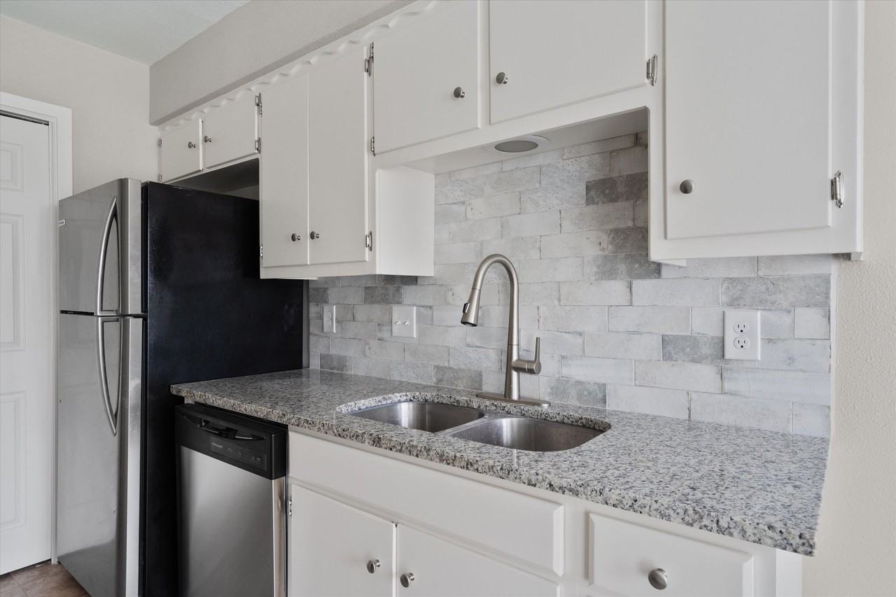 701 Ramble Ln #A - Photo 3 of 50