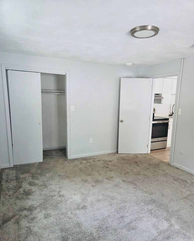 272 Worcester St. - Photo 6 of 8