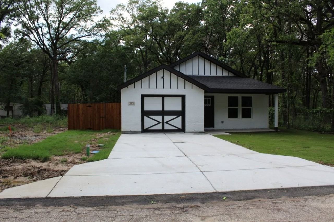 125 Chapperall Dr - Photo 2 of 21