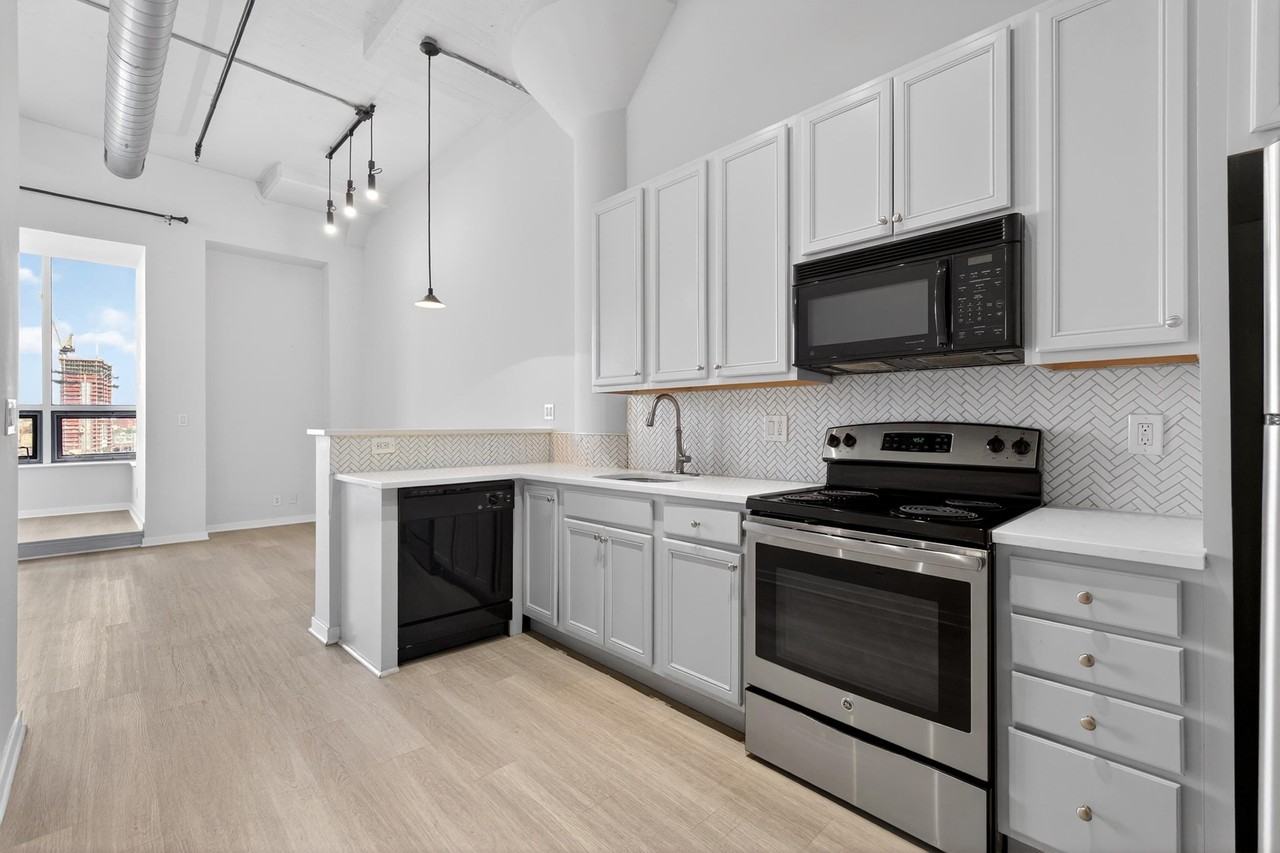 689 LUIS M MARIN BLVD #906 - Photo 5 of 15
