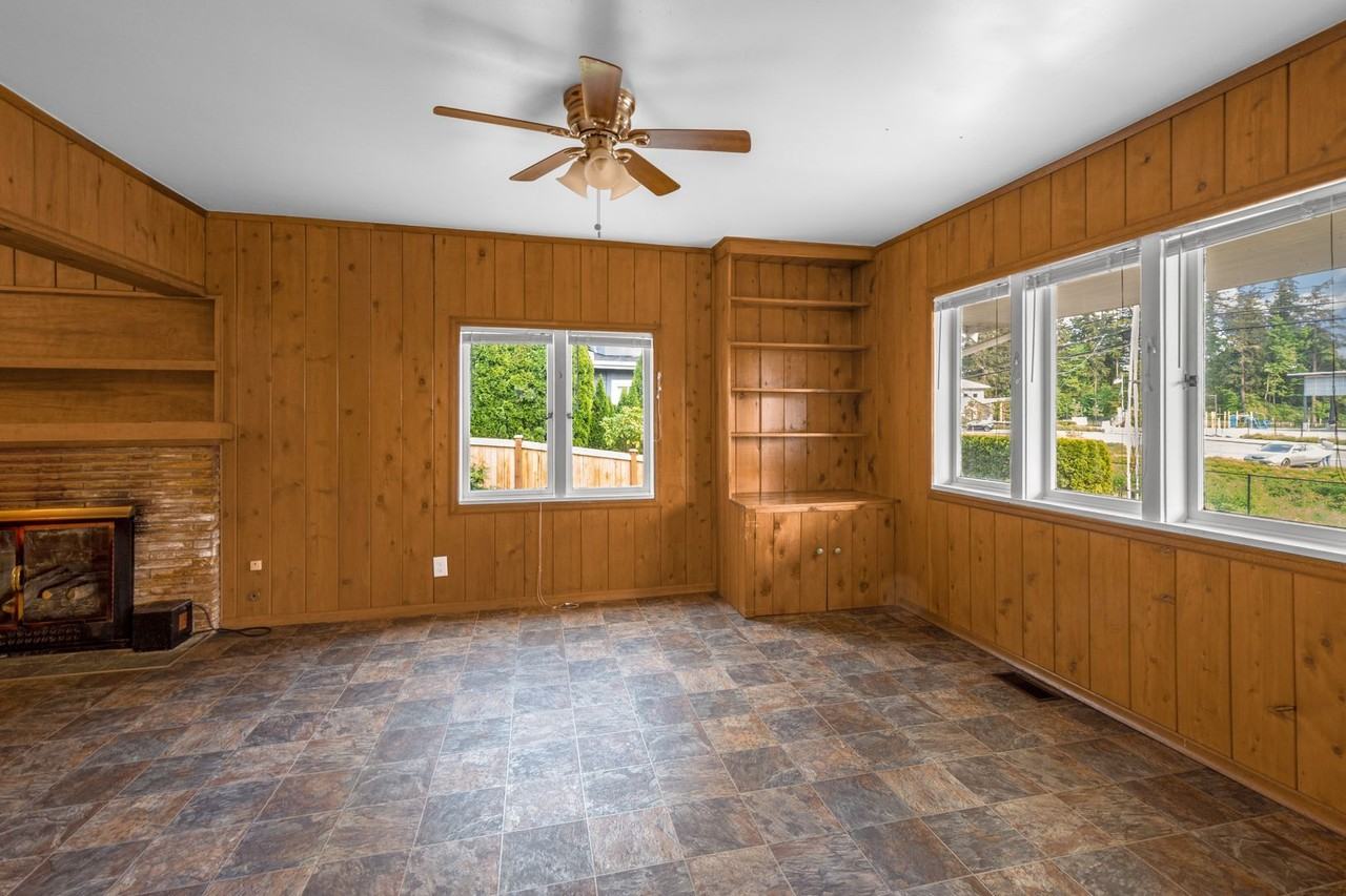 1348 6th St - Photo 3 of 18
