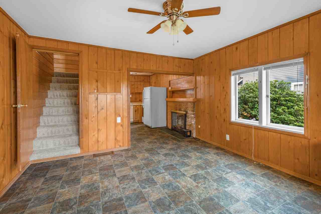 1348 6th St - Photo 5 of 18