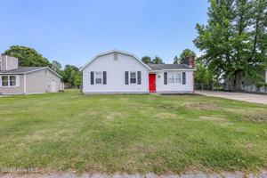 featured image of 453 Hunting Green Dr