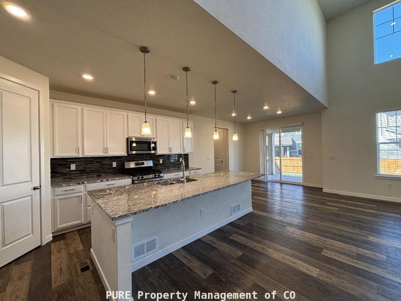 933 S Eaton Park Way - Photo 6 of 35