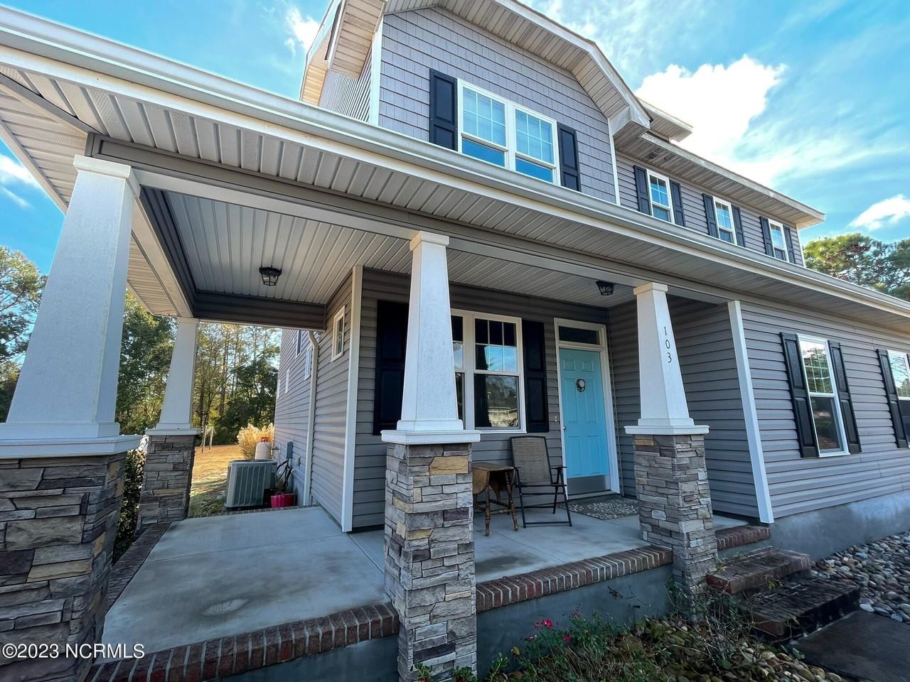 103 Holland Farm Rd - Photo 2 of 44