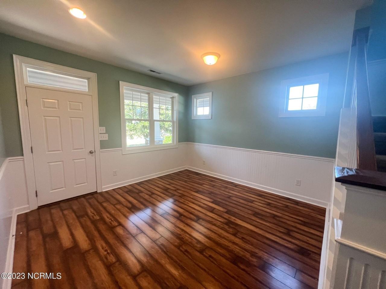 103 Holland Farm Rd - Photo 5 of 44