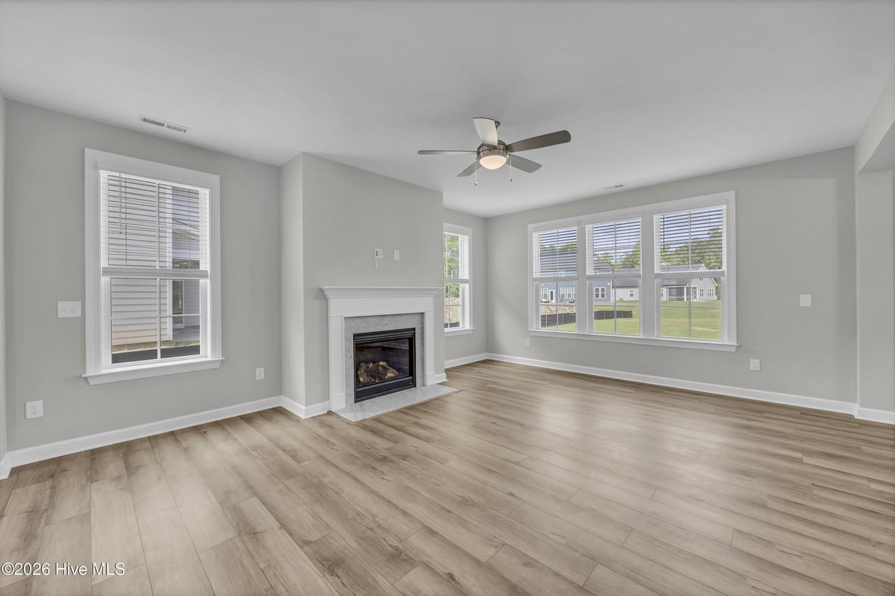 658 Heart Pine Ave - Photo 4 of 27