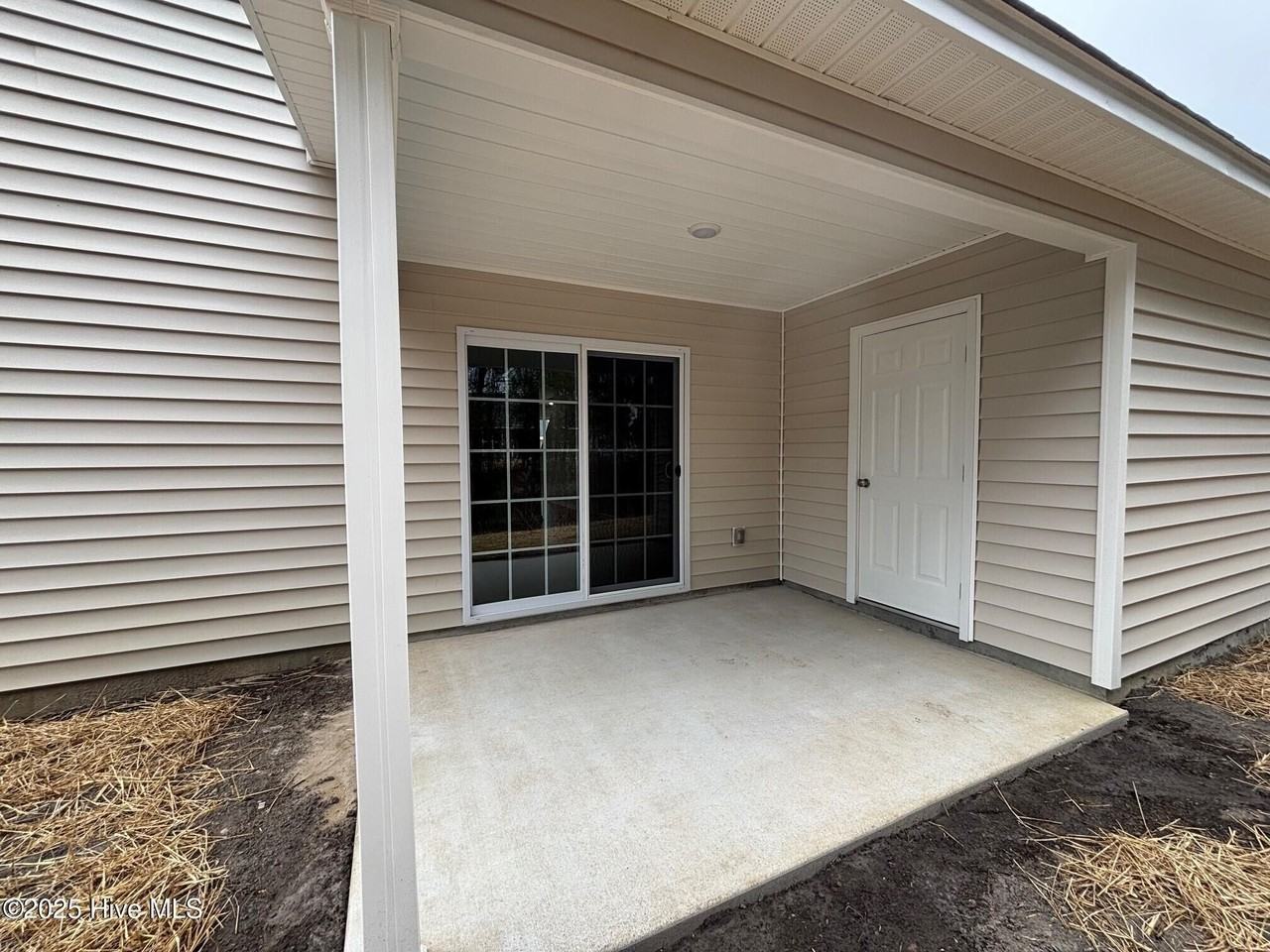 1252 Masters Ln #B - Photo 7 of 13