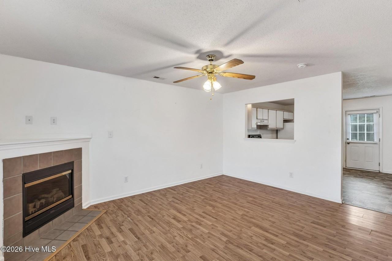 705 Timberlake Trl - Photo 3 of 21