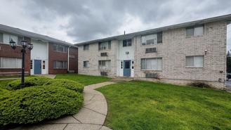 2000 Woodlawn Ave NW - Photo 1 of 1