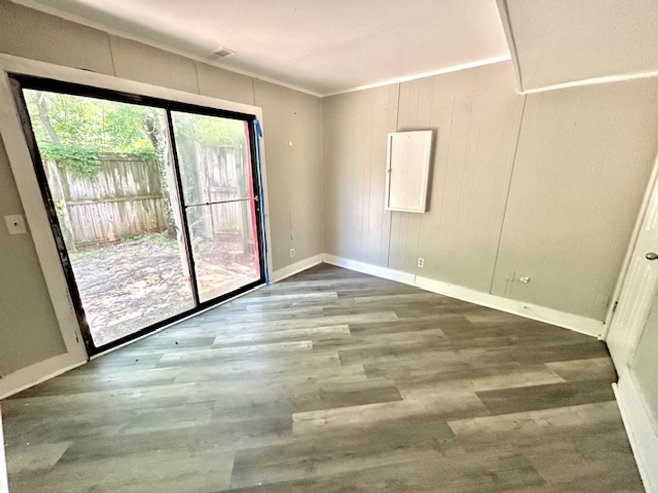 4216 Chalet Cir Nw - Photo 4 of 15