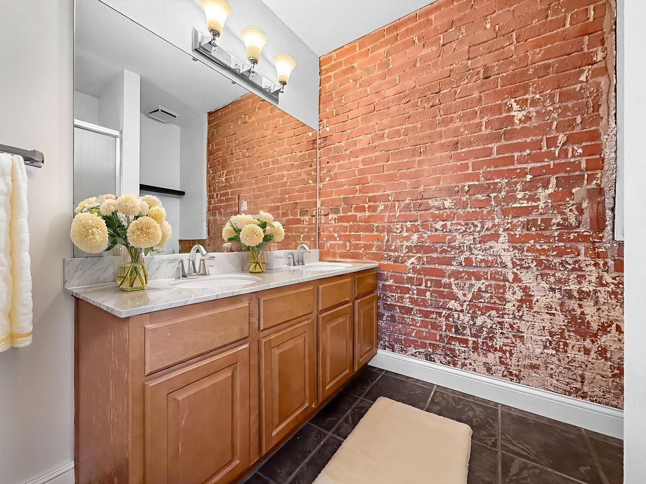 Broadway Lofts - Photo 4 of 23