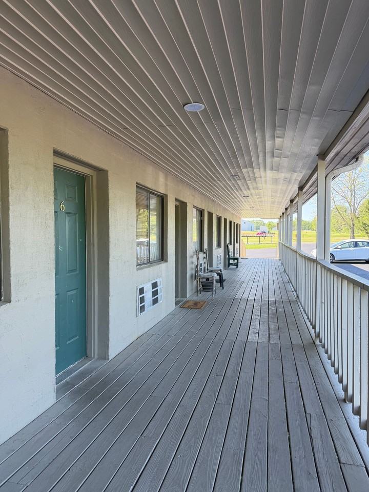 Haygood Flats - Photo 2 of 3
