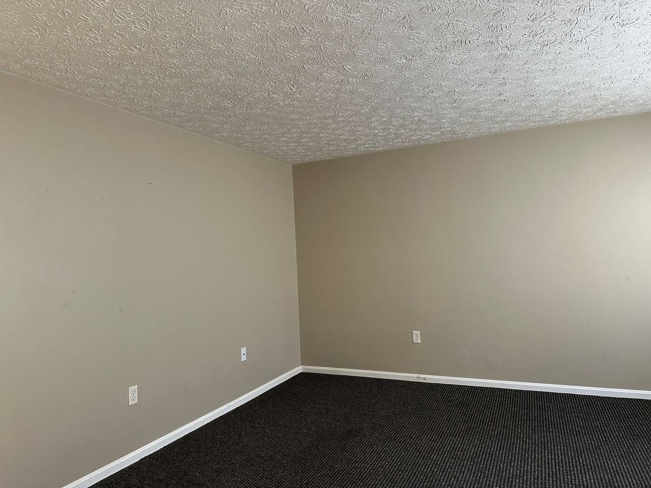 802 12th St Nw - Photo 4 of 7