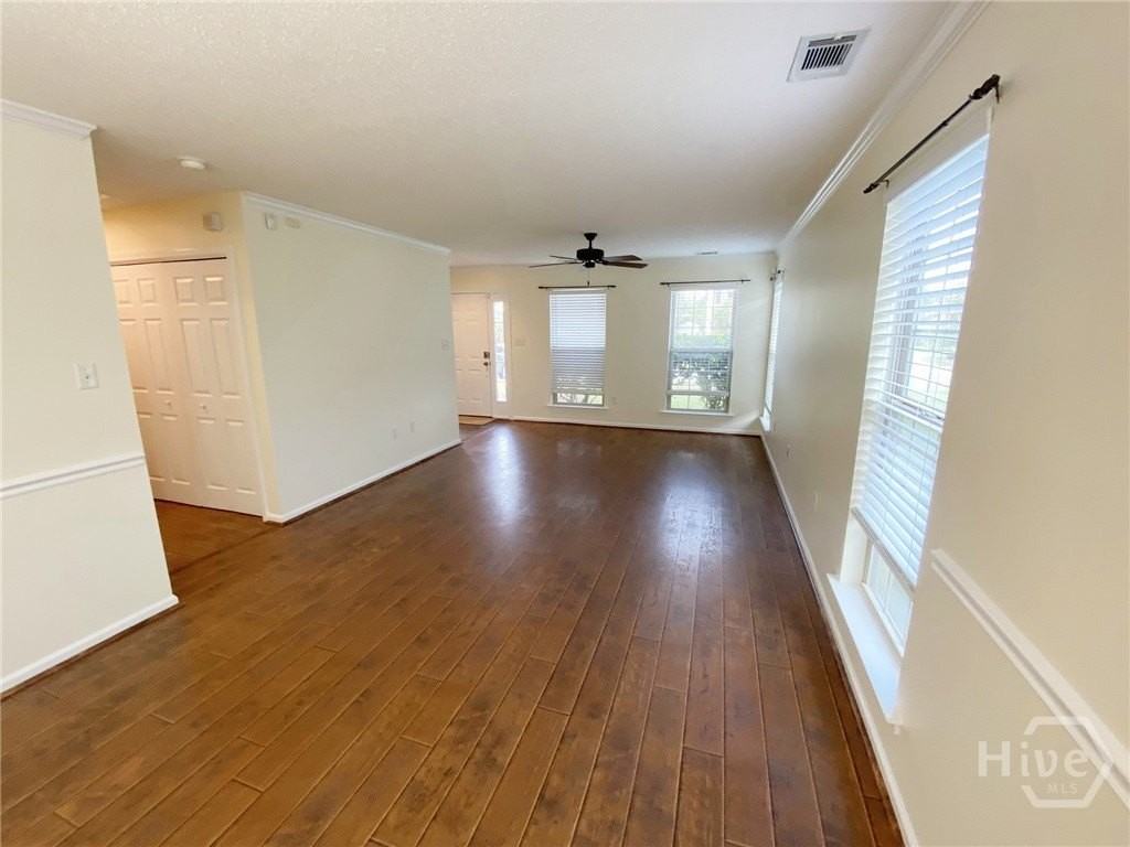 205 Salt Landing Cir - Photo 5 of 47