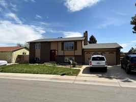 featured image of 8620 W Euclid Pl