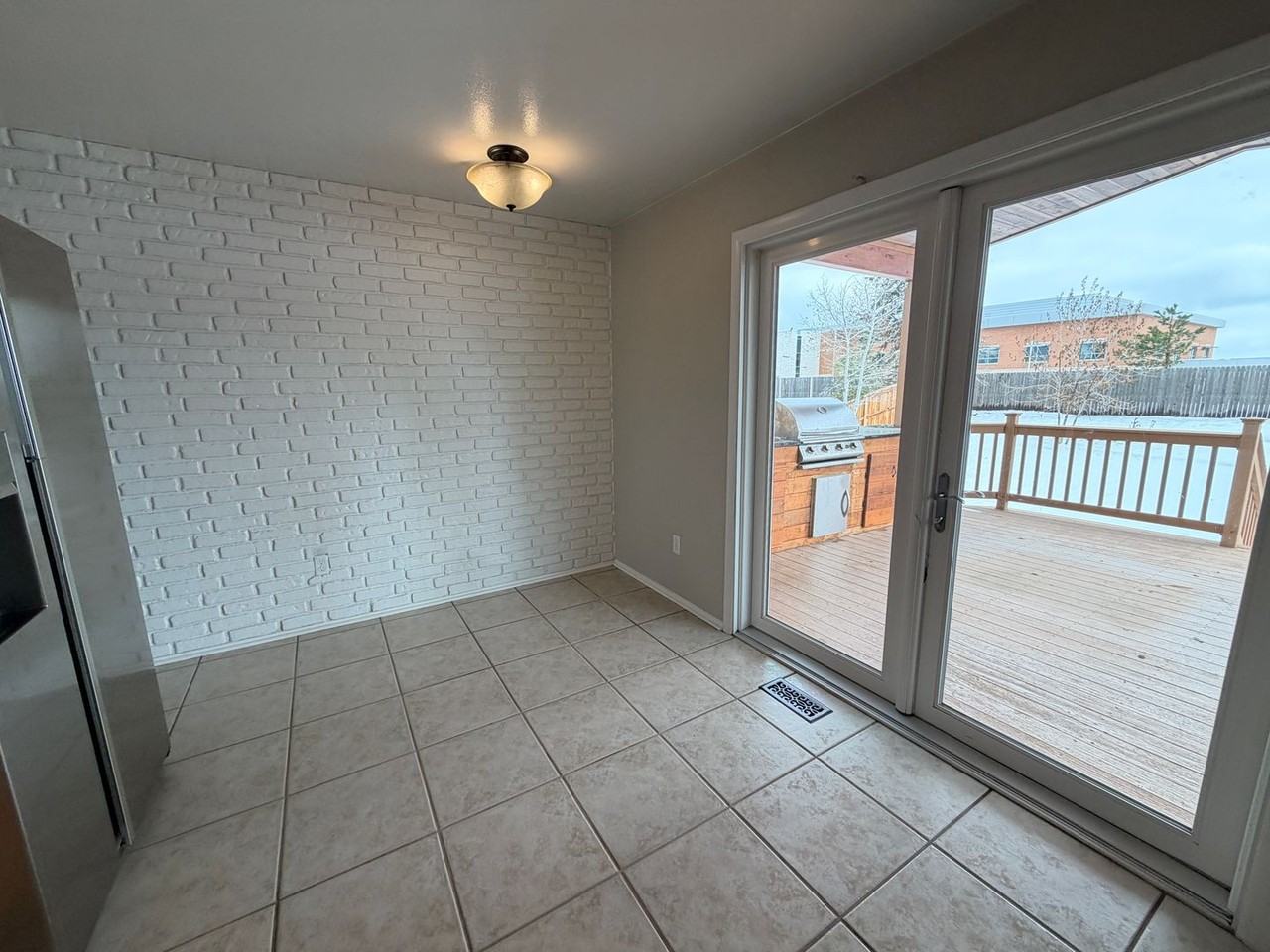 8620 W Euclid Pl - Photo 6 of 34
