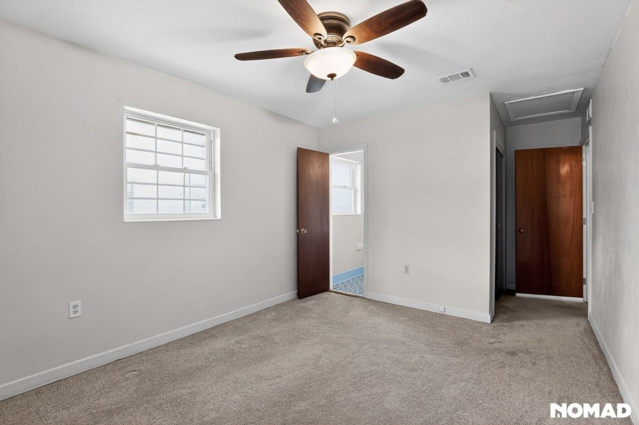 203 Saint Regis Dr - Photo 5 of 12