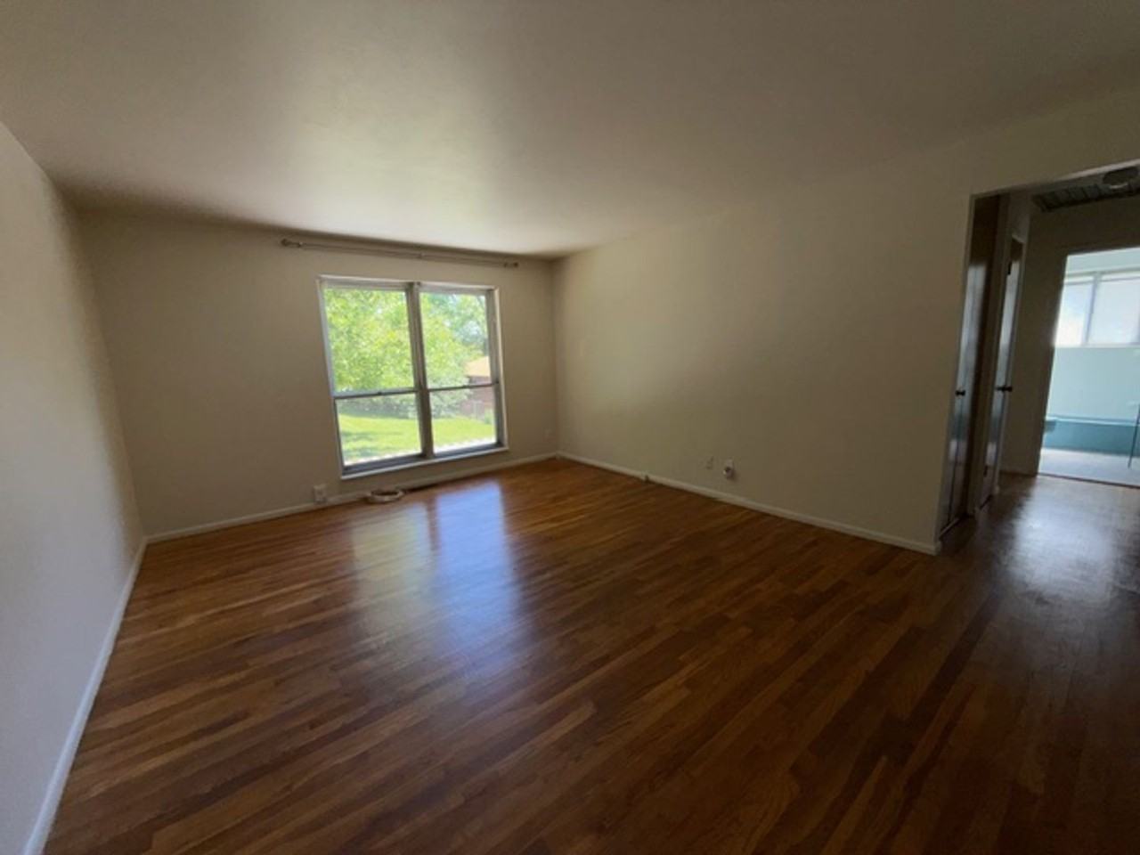 153 Willis Ave - Photo 3 of 21