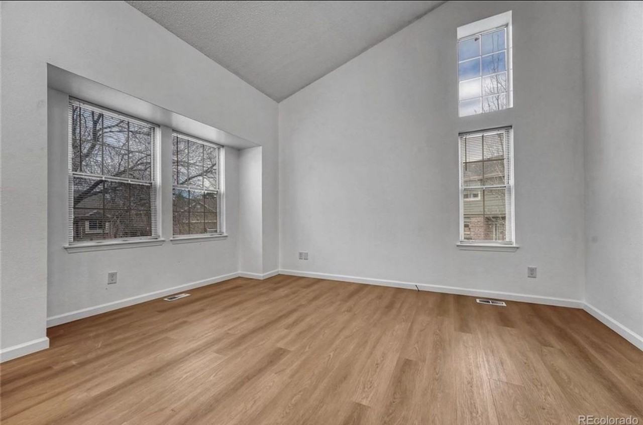 4240 S Ireland St - Photo 7 of 26