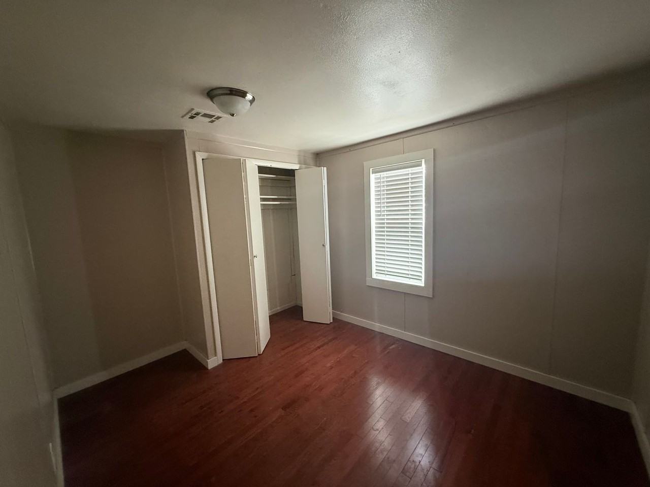 503 Grant St - Photo 3 of 7
