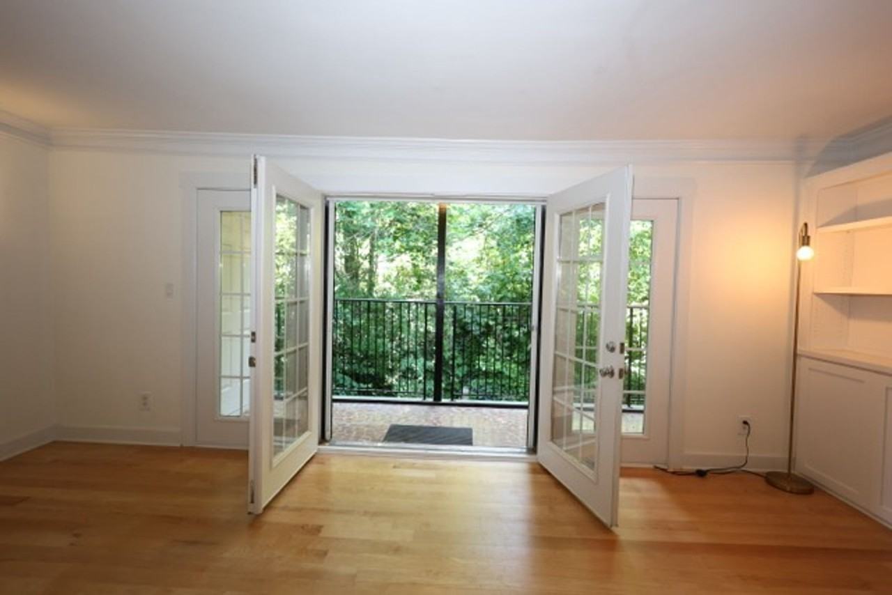 311 Peachtree Hills Ave Ne - Photo 4 of 26