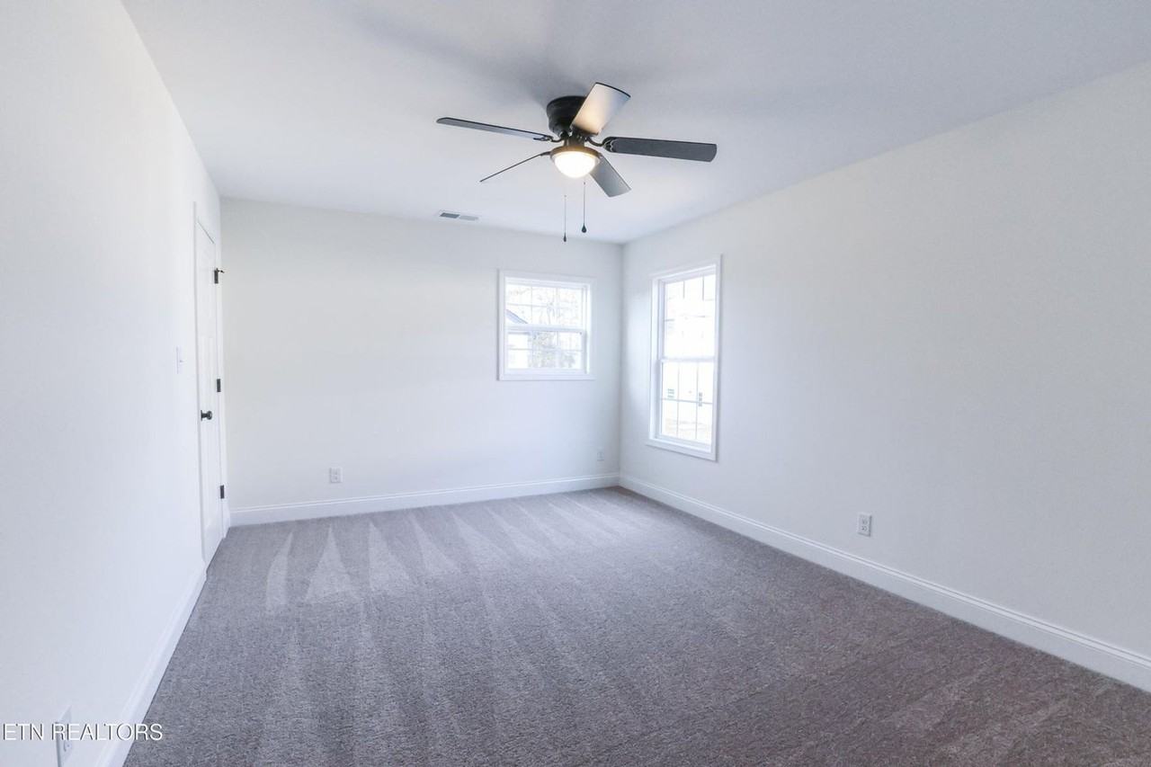 102 Ken Lewis Way - Photo 7 of 12