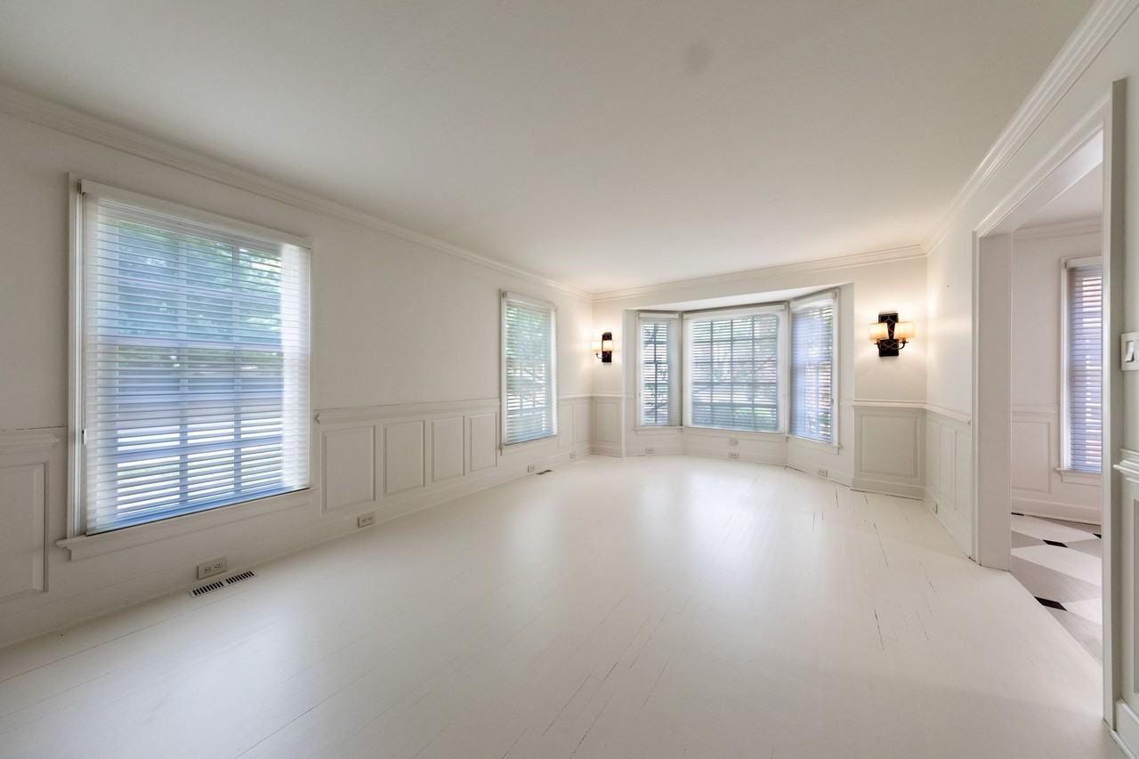 682 Counselors Way - Photo 2 of 18