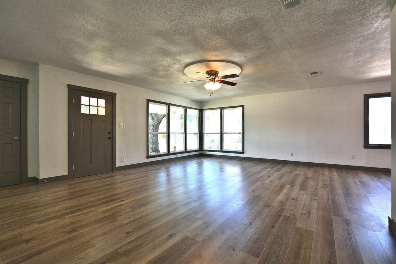 3802 25th St - Photo 5 of 21