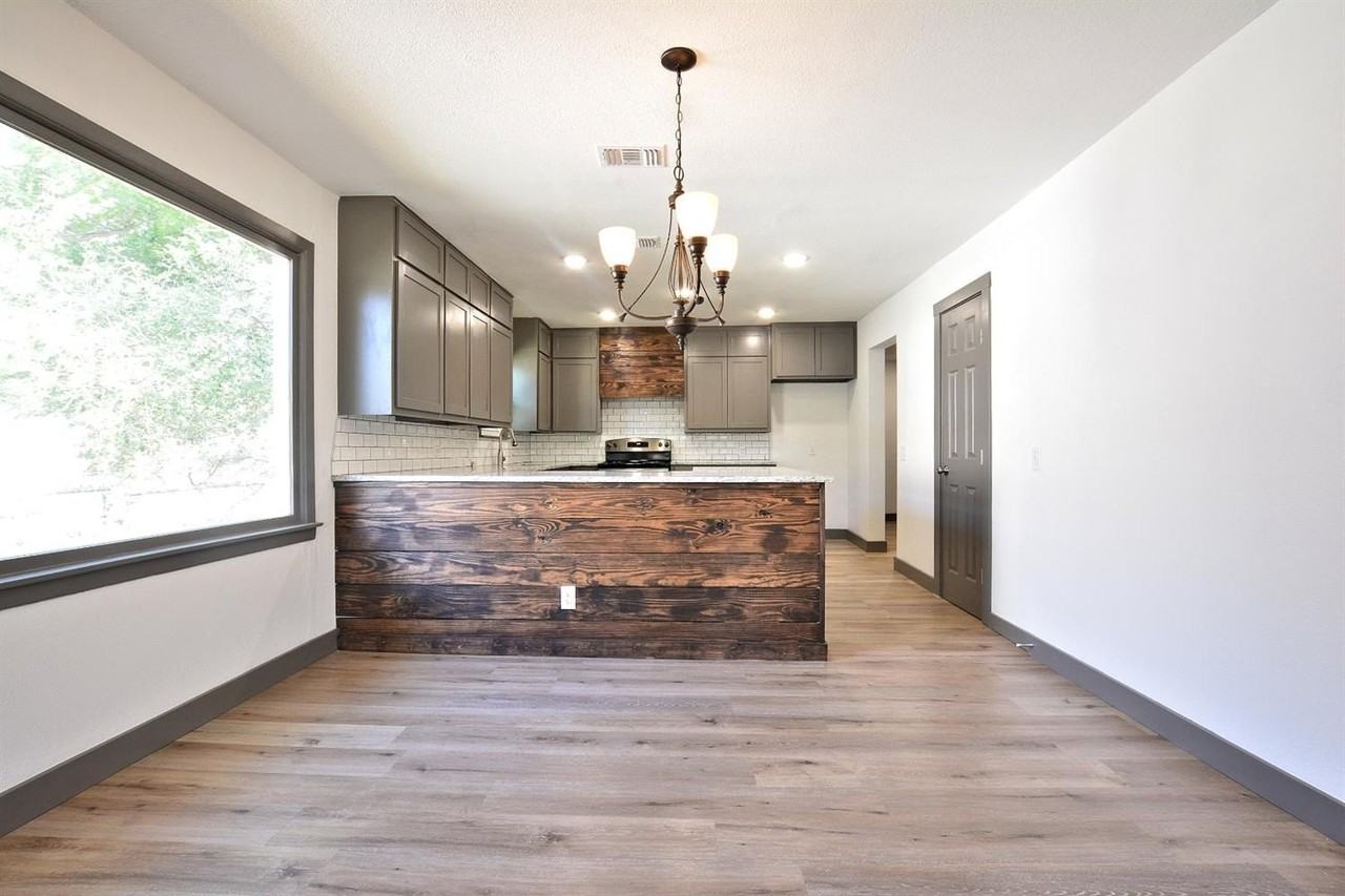3802 25th St - Photo 6 of 21